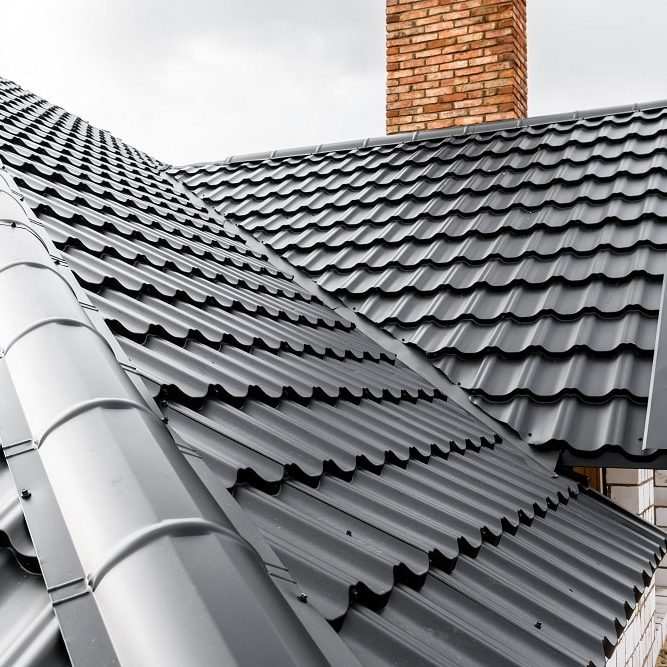 10-Pros-and-Cons-of-Metal-Roofing-for-Your-Home-min 10-Pros-and-Cons-of-Metal-Roofing-for-Your-Home-min